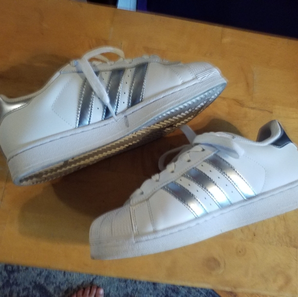 Adidas Superstar White and Silver Sneakers - Picture 3 of 6